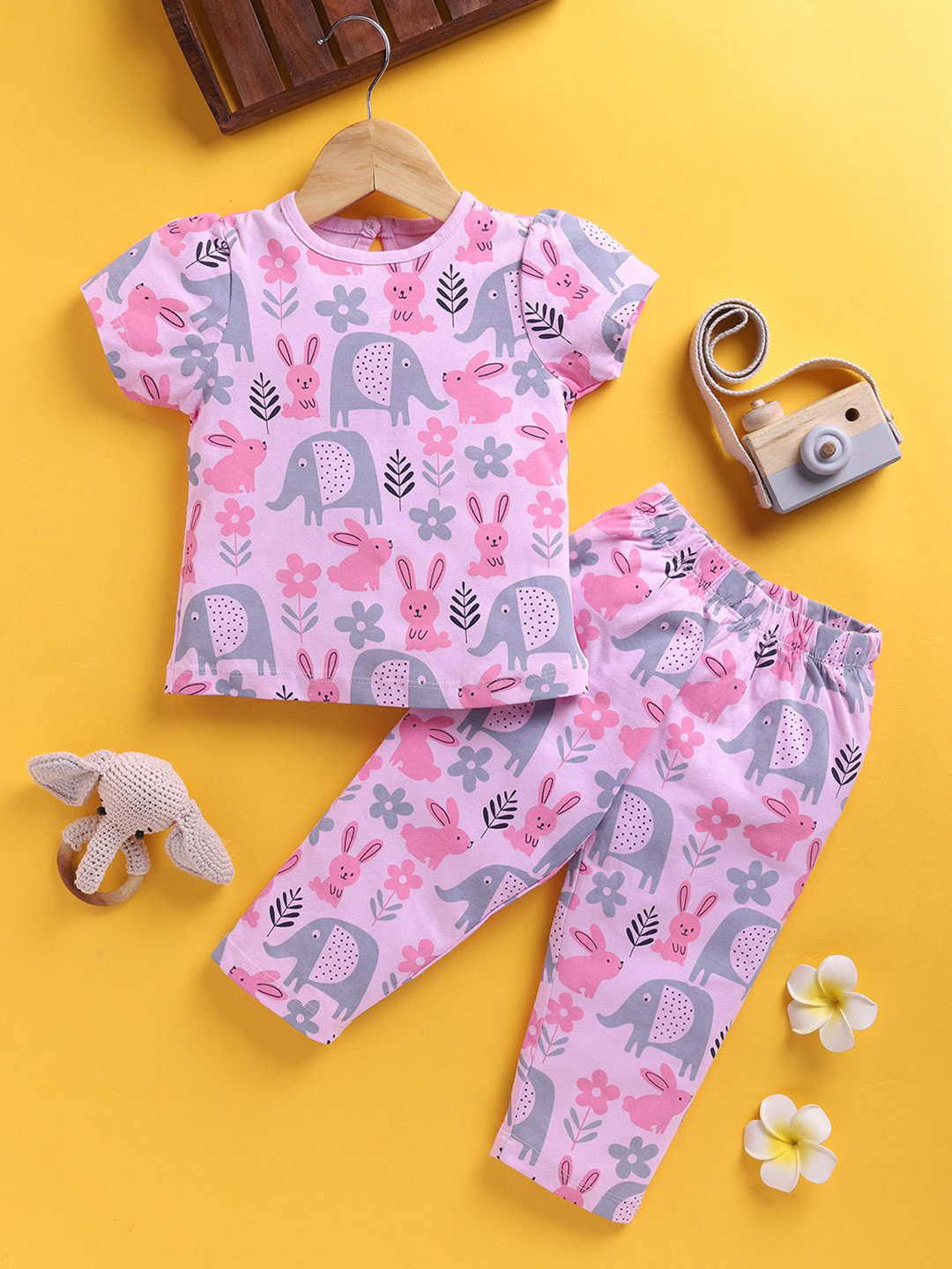 YK Girls Printed Pure Cotton T-Shirt With Pajama Clothing Set