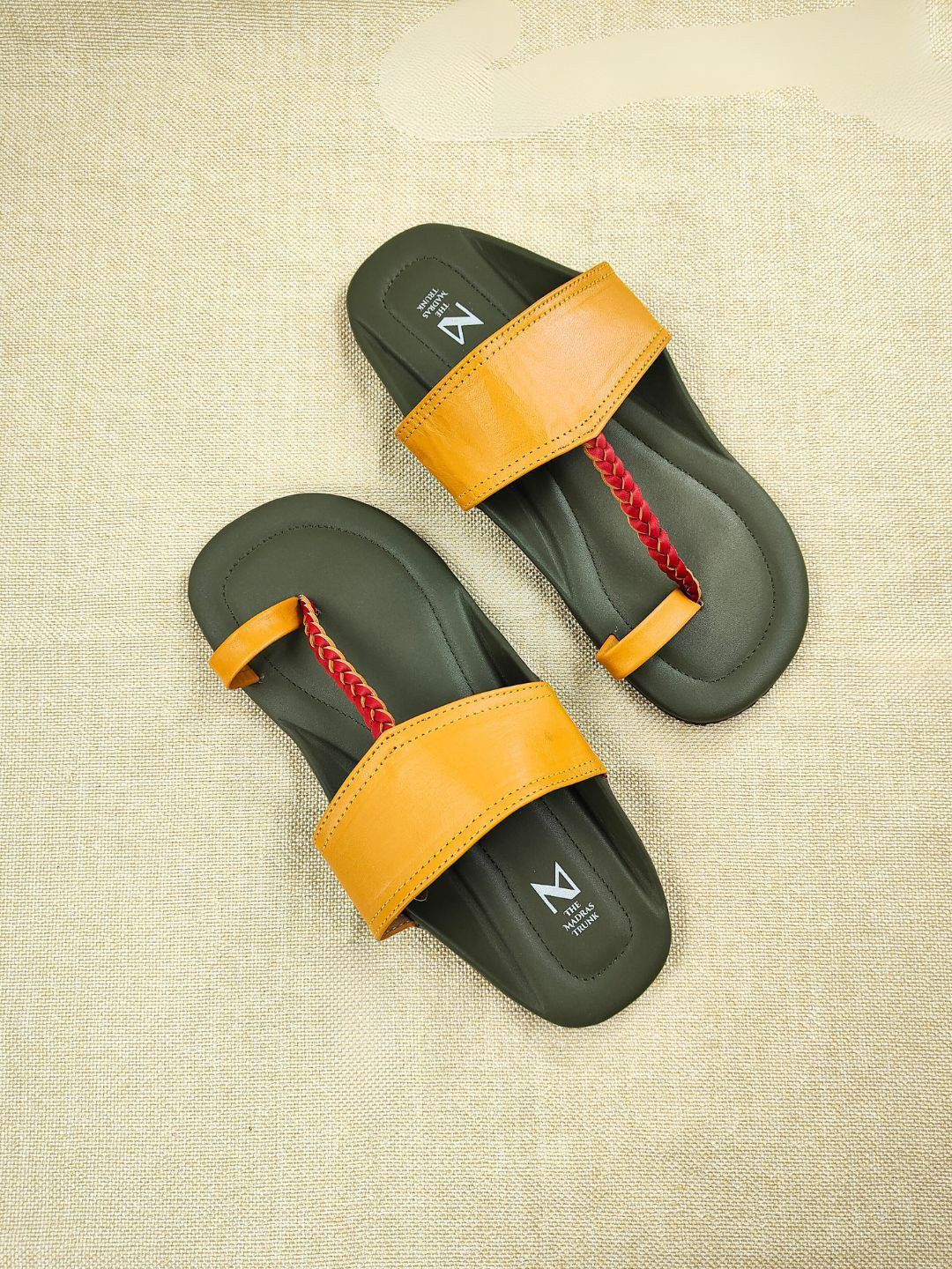 THE MADRAS TRUNK Men Slip On Comfort Sandals