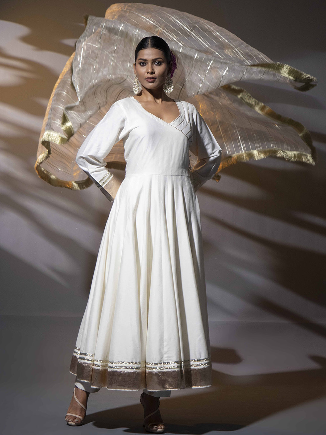 SHWETA DABAS Women Empire Gotta Patti Pure Cotton Kurta with Trousers & With Dupatta