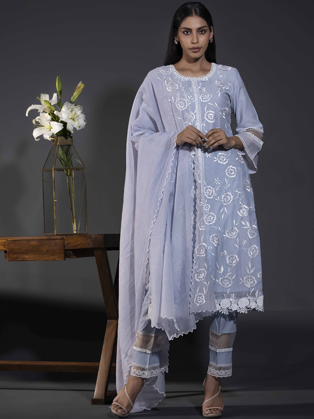 SHWETA DABAS Women Regular Patchwork Chanderi Silk Kurta with Trousers & With Dupatta