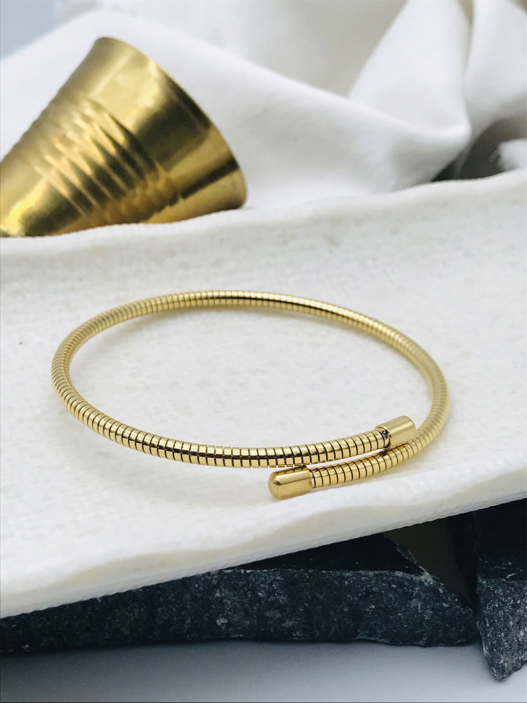 ANJNI CREATION Women Handcrafted Gold-Plated Kada Bracelet