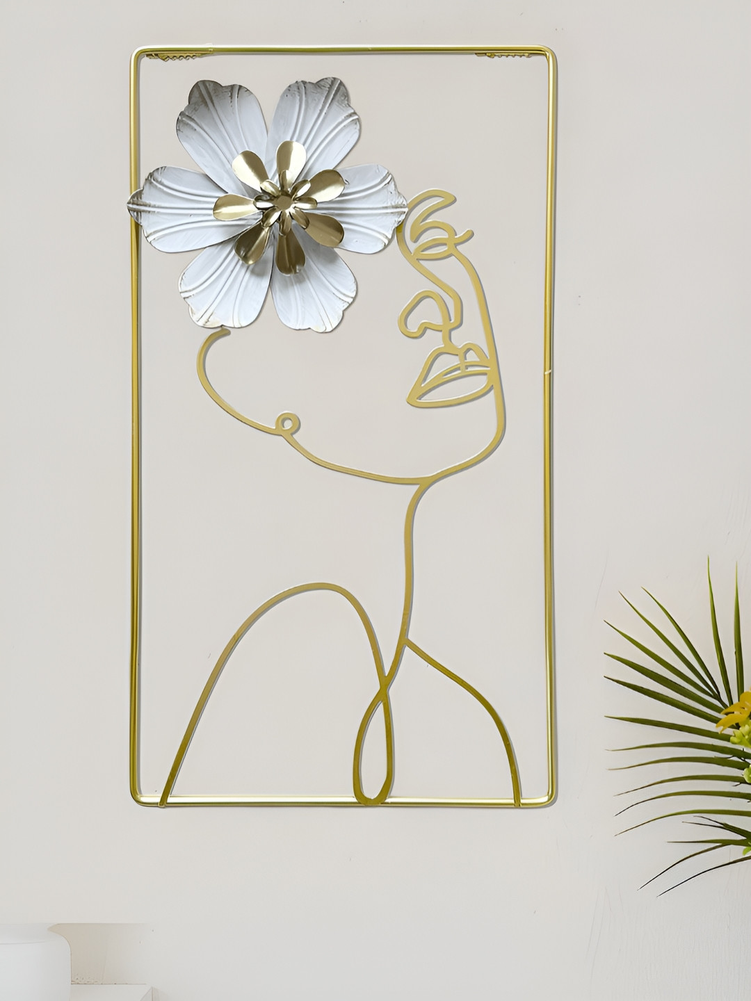 Art Street Flower With Woomen Face Line Metal Floral Matte Hanging Hall Wall Hangings-18In