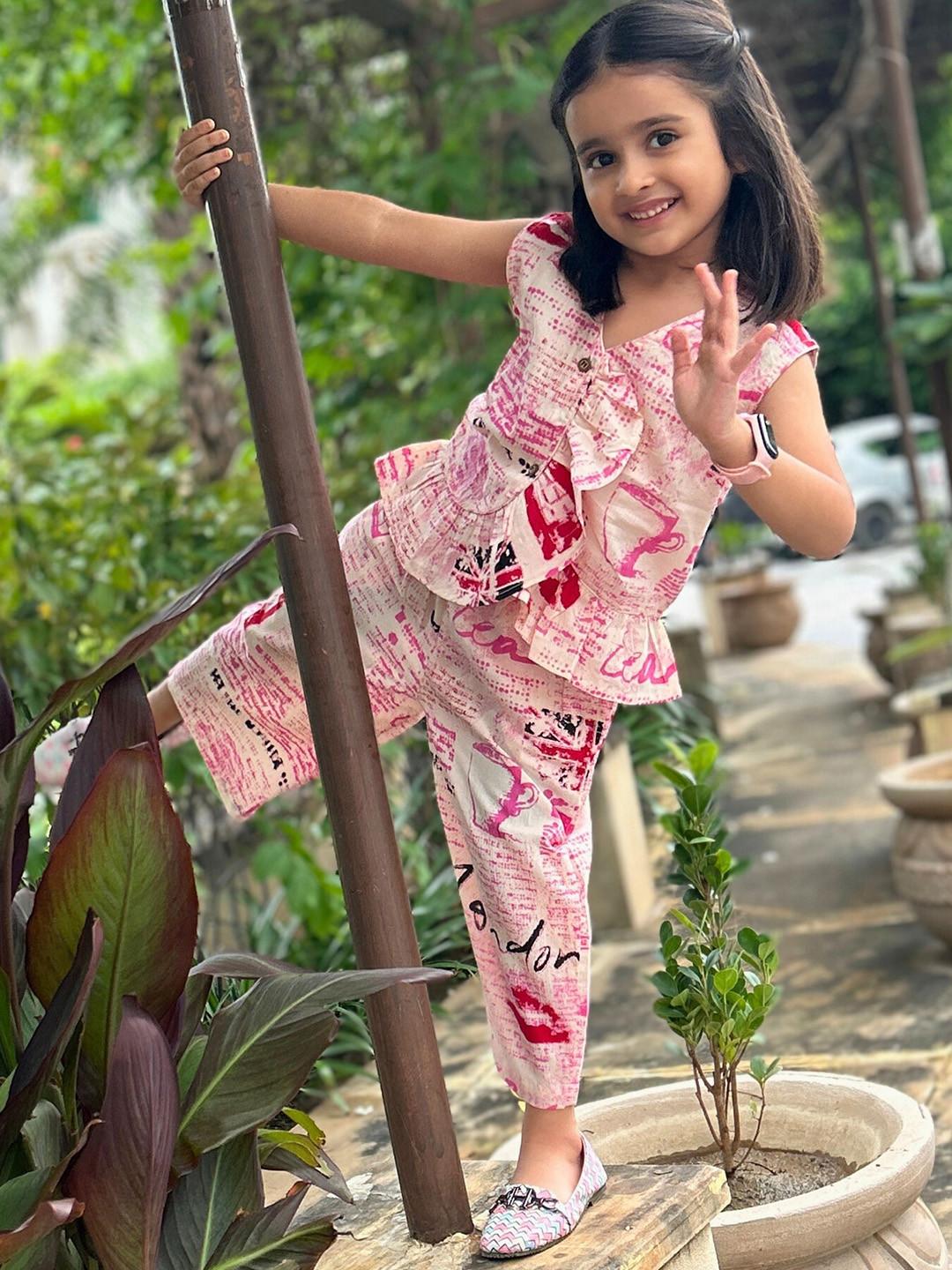 Peekaaboo Kids Girls Printed Top with Trousers