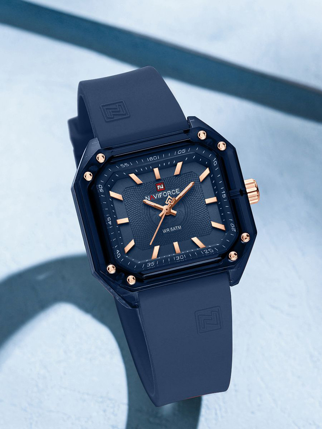 Naviforce Women Dial & Straps Analogue Watch NF7106_BE BE BE