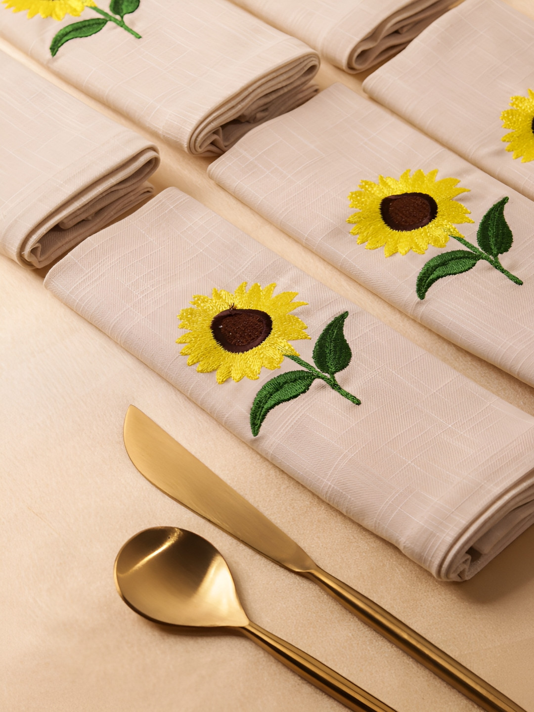 Glimpse Homes Amber Sunflower Beige 6 Pieces Embroidered Cotton Table Napkins