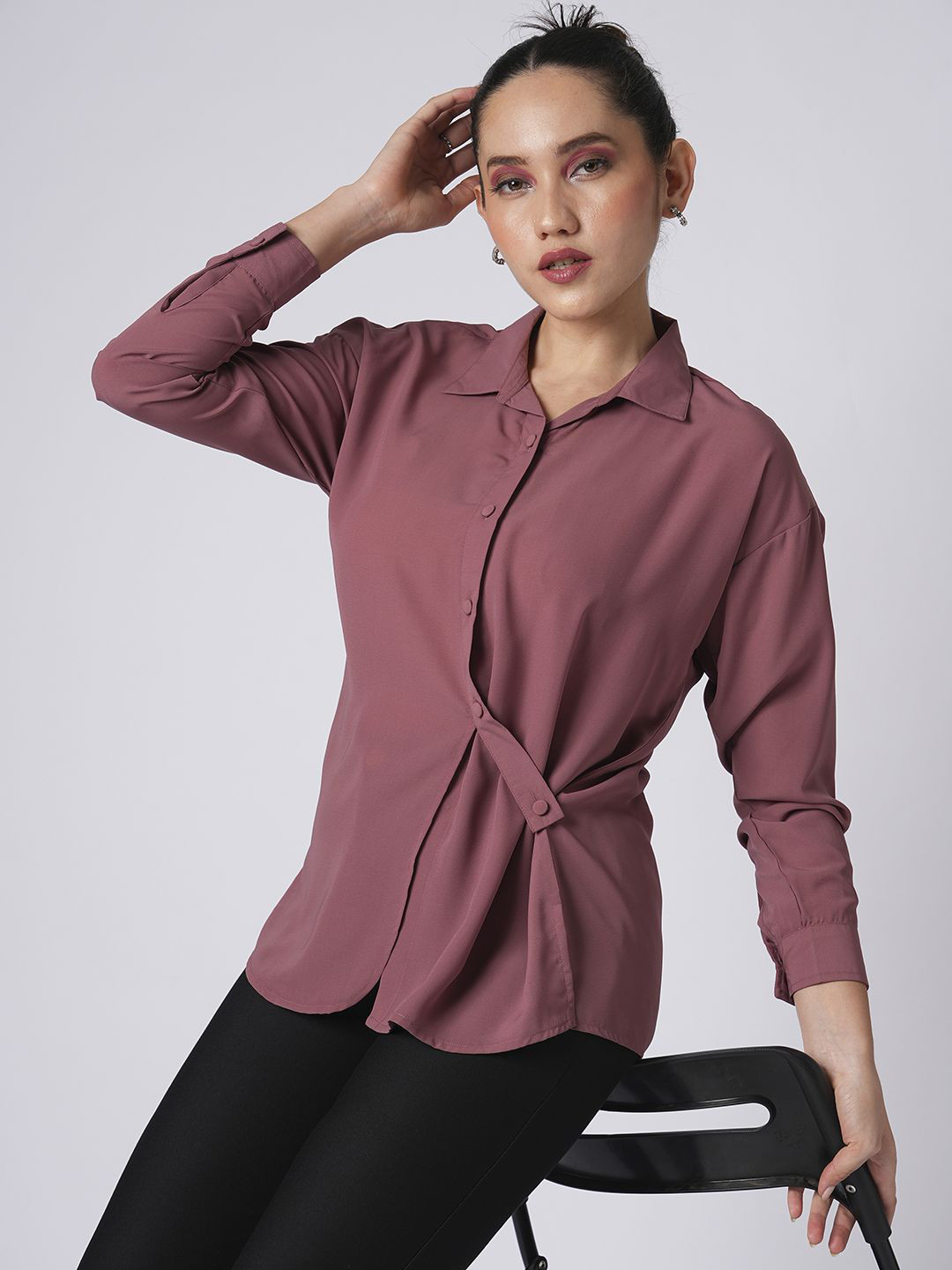 Globus Collared Neck Cuffed Sleeves Solid Satin Relaxed Fit Shirt Style Top