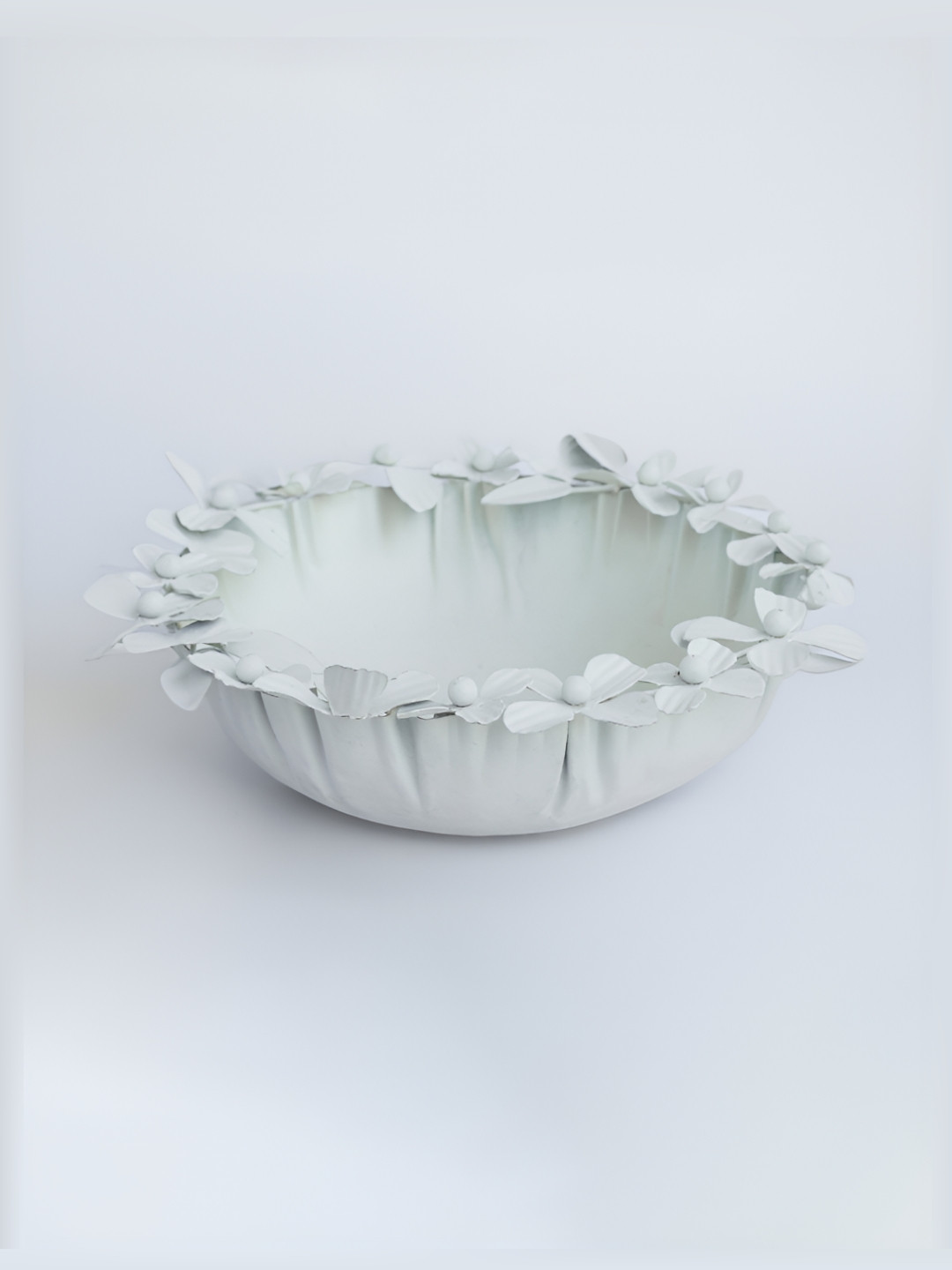 Glimpse Homes White Petal Wreath Decorative Bowl