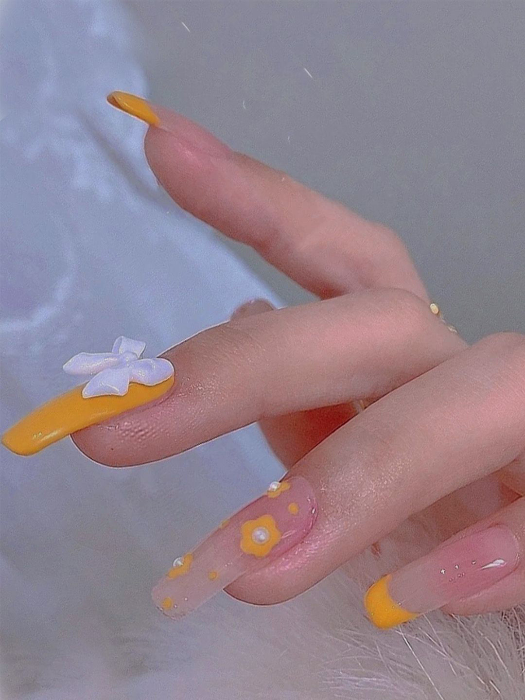Secret Lives Set Of 24 Nail With 3D Bow Pearls & Flower Design - Translucent Yellow