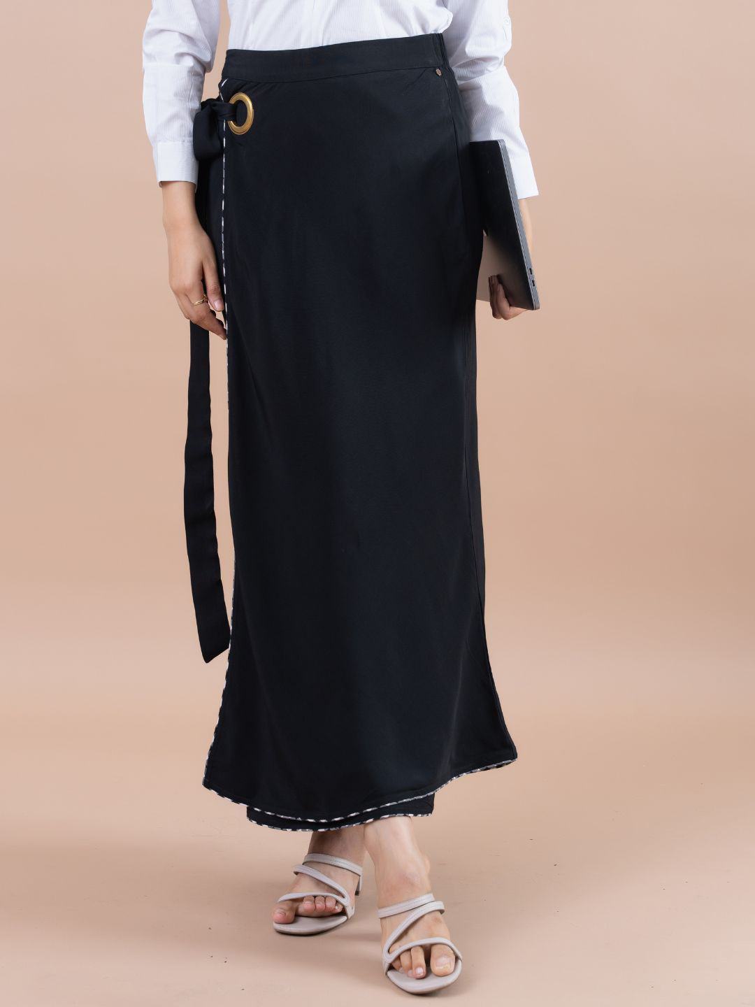 Komarri U Wrap Maxi Skirt