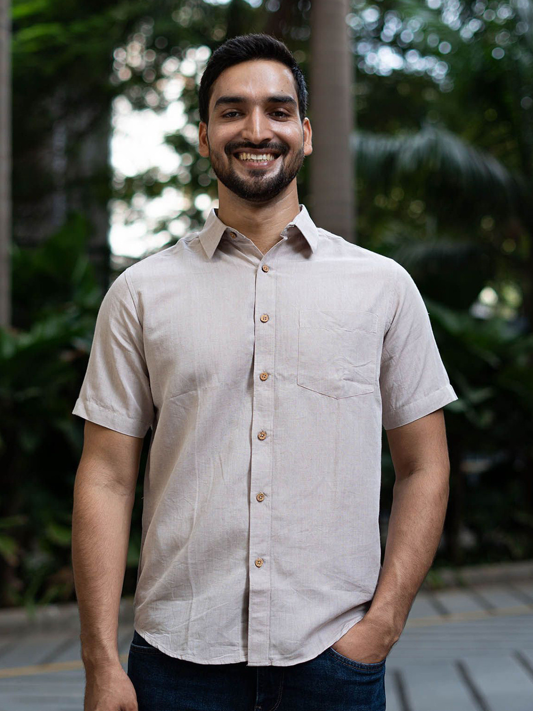 Earthy Route Men Comfort Spread Collar Solid Casual Shirt