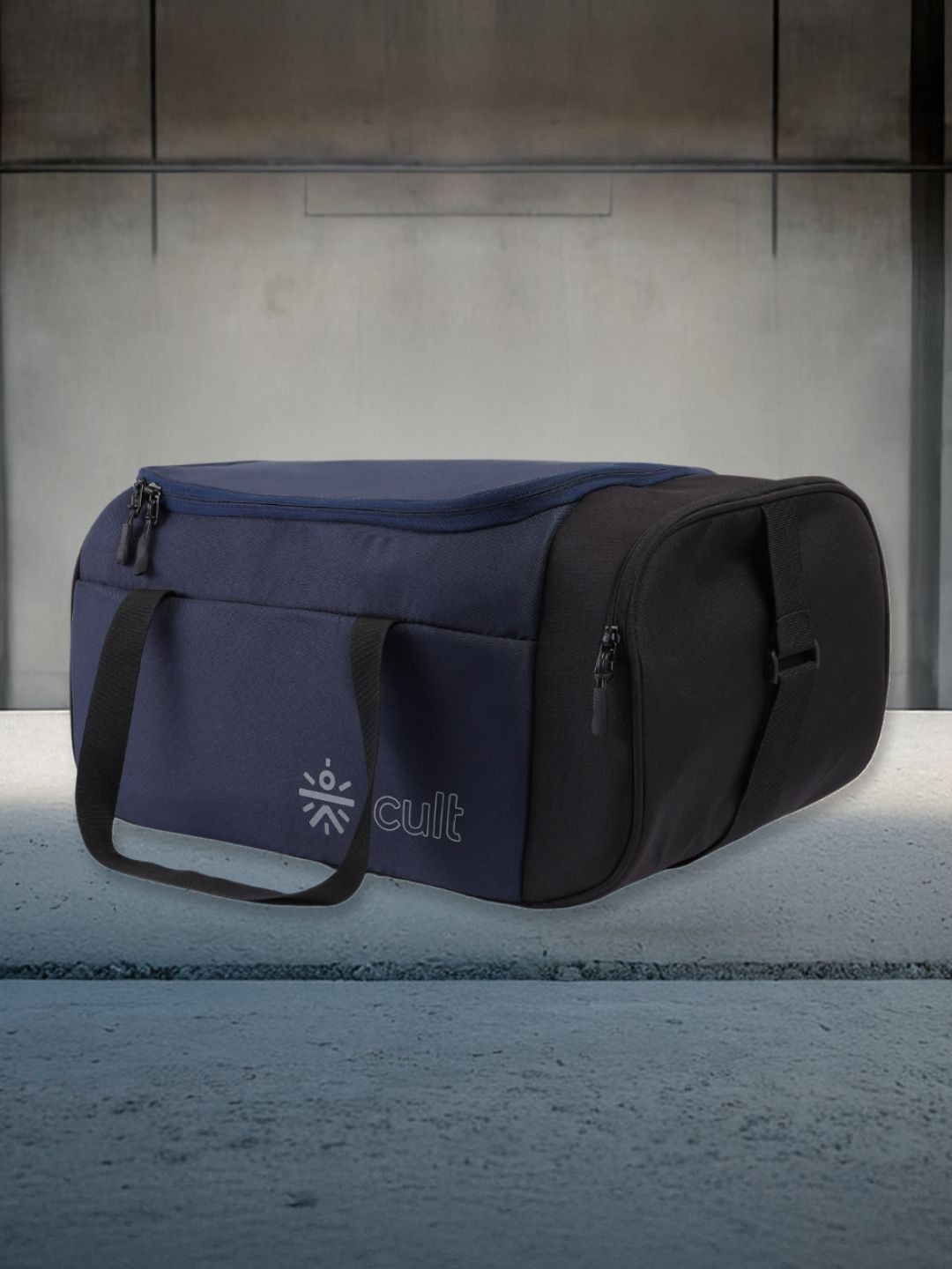 CULT Black Navy 25L Gym/Duffle Bag Unisex with Pocket Shoulder Strap Comfortable Handle
