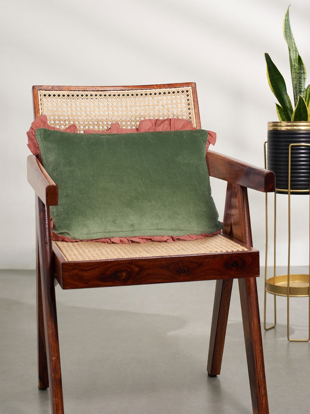 Living scapes by Pantaloons Polyester Lightweight Rectangle Cushion Cover - 12 x 18 Inches