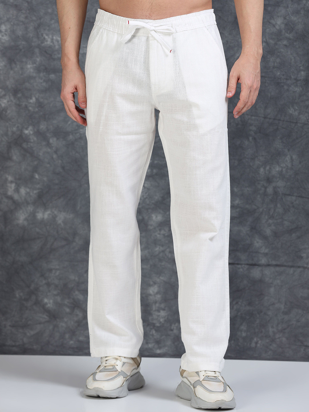 The Roadster Lifestyle Co. Men Relaxed Fit Mid Rise Trousers