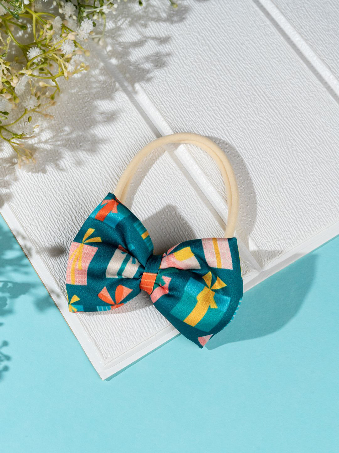 Arendelle Christmas Gift Print Green Bow Headband