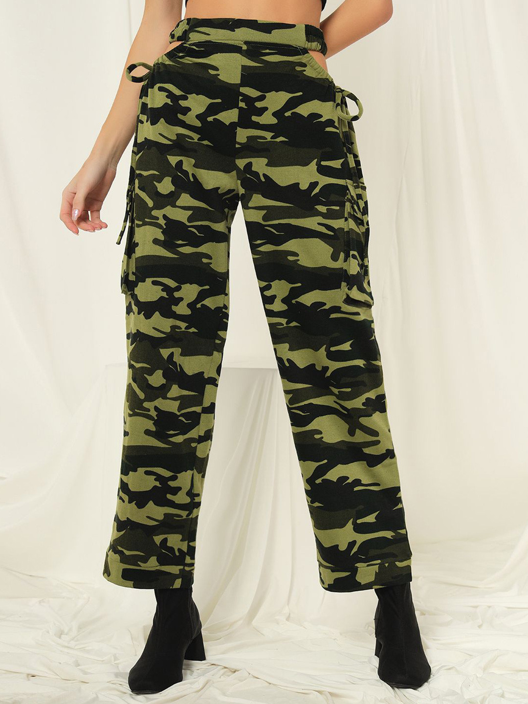 TANDUL Women Camouflage Printed Original Fit Mid-Rise Cargos Trousers