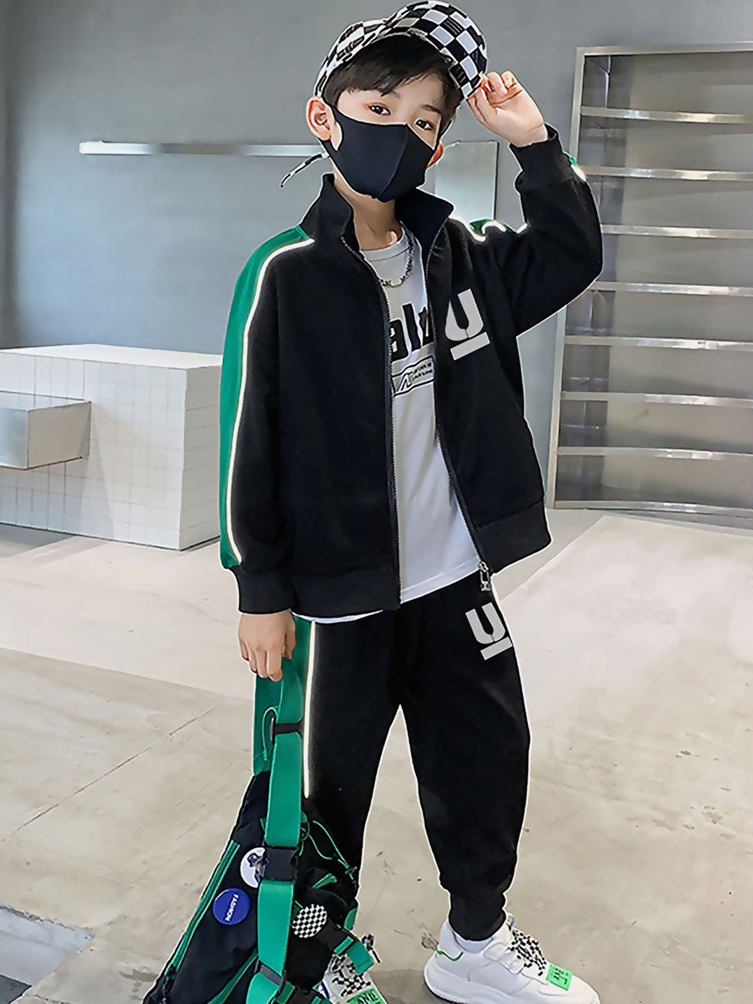 Little Surprise Box LLP Kids Mock Collar Tracksuit