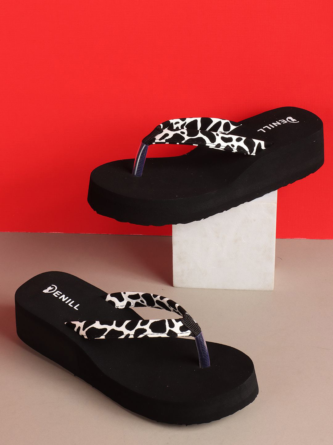 Denill Women Open Toe Flats