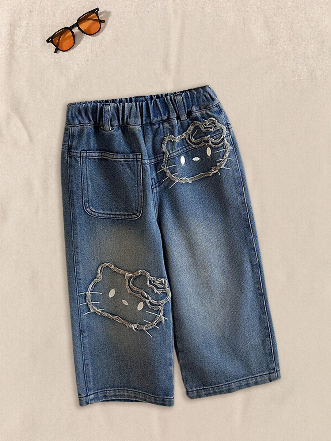 FOREVER FRIDAY Girls Light Fade Embroidered Regular Fit Jeans