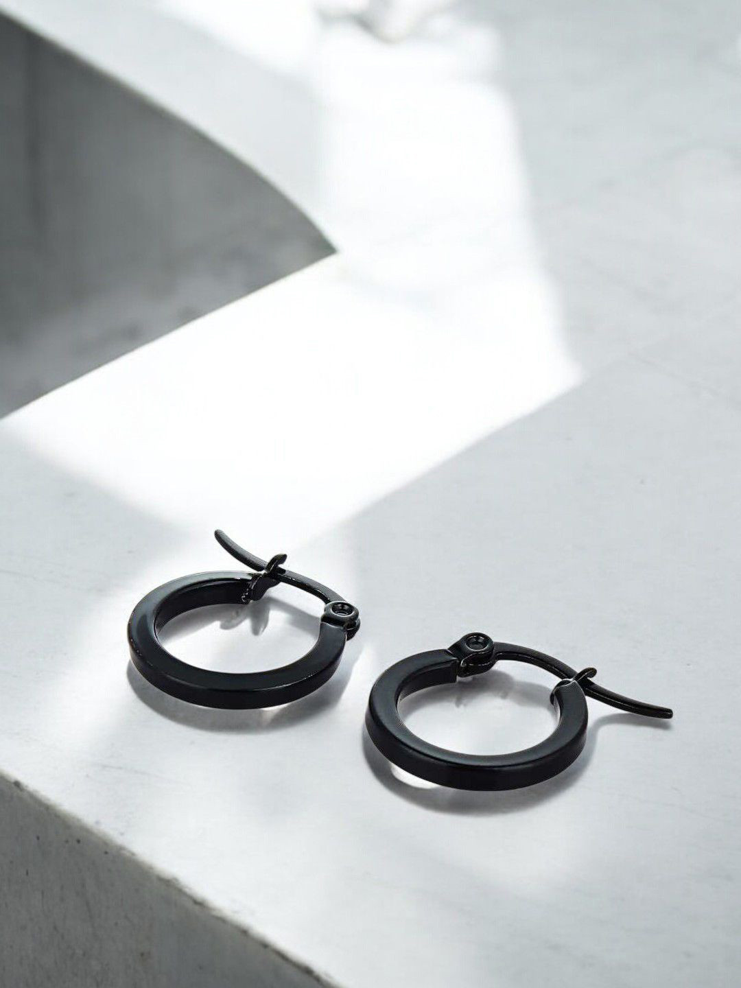 The Roadster Lifestyle Co Evergreen Classic Ear Hoop