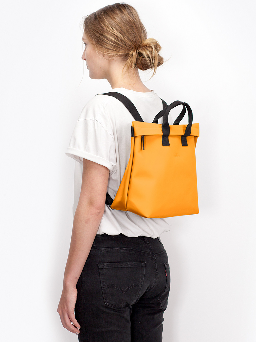 UCON ACROBATICS Unisex Eliza Convertible Backpack