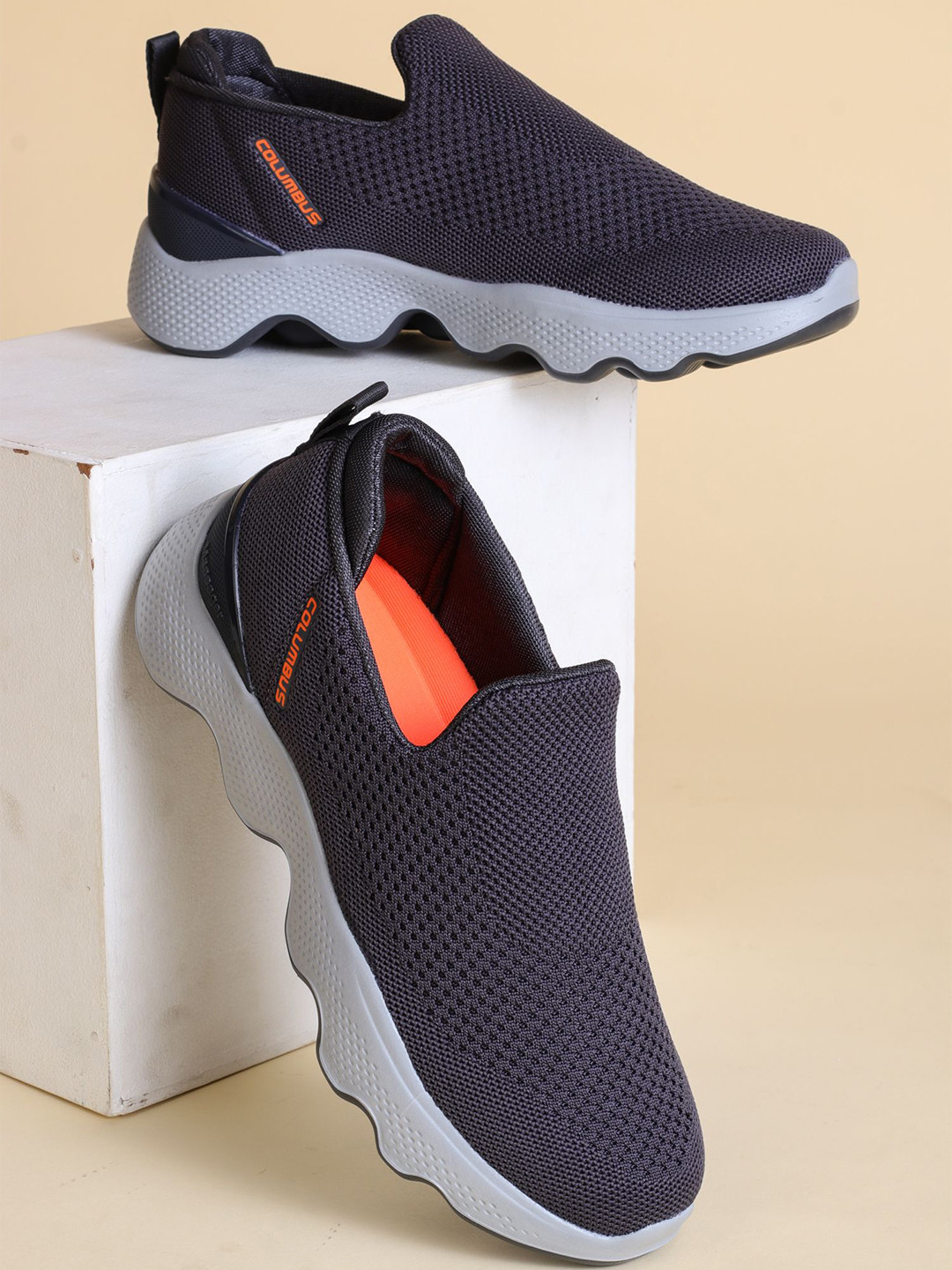 Columbus Men MASSAGER-01 Mesh Walking Non-Marking Sports Shoes