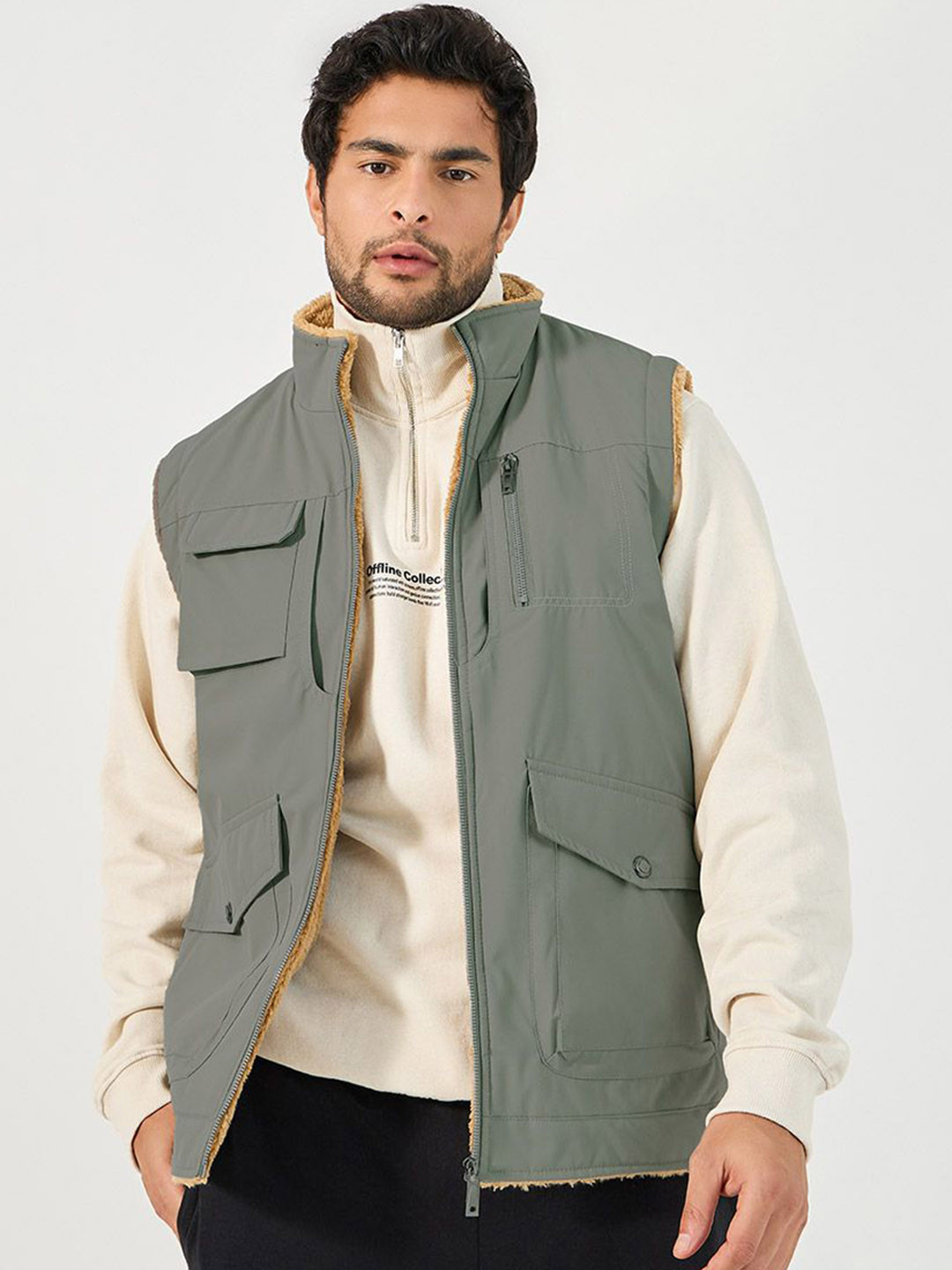 Styli Men Outdoor Fleece Lined Gilet Jacket with Cargo Pockets