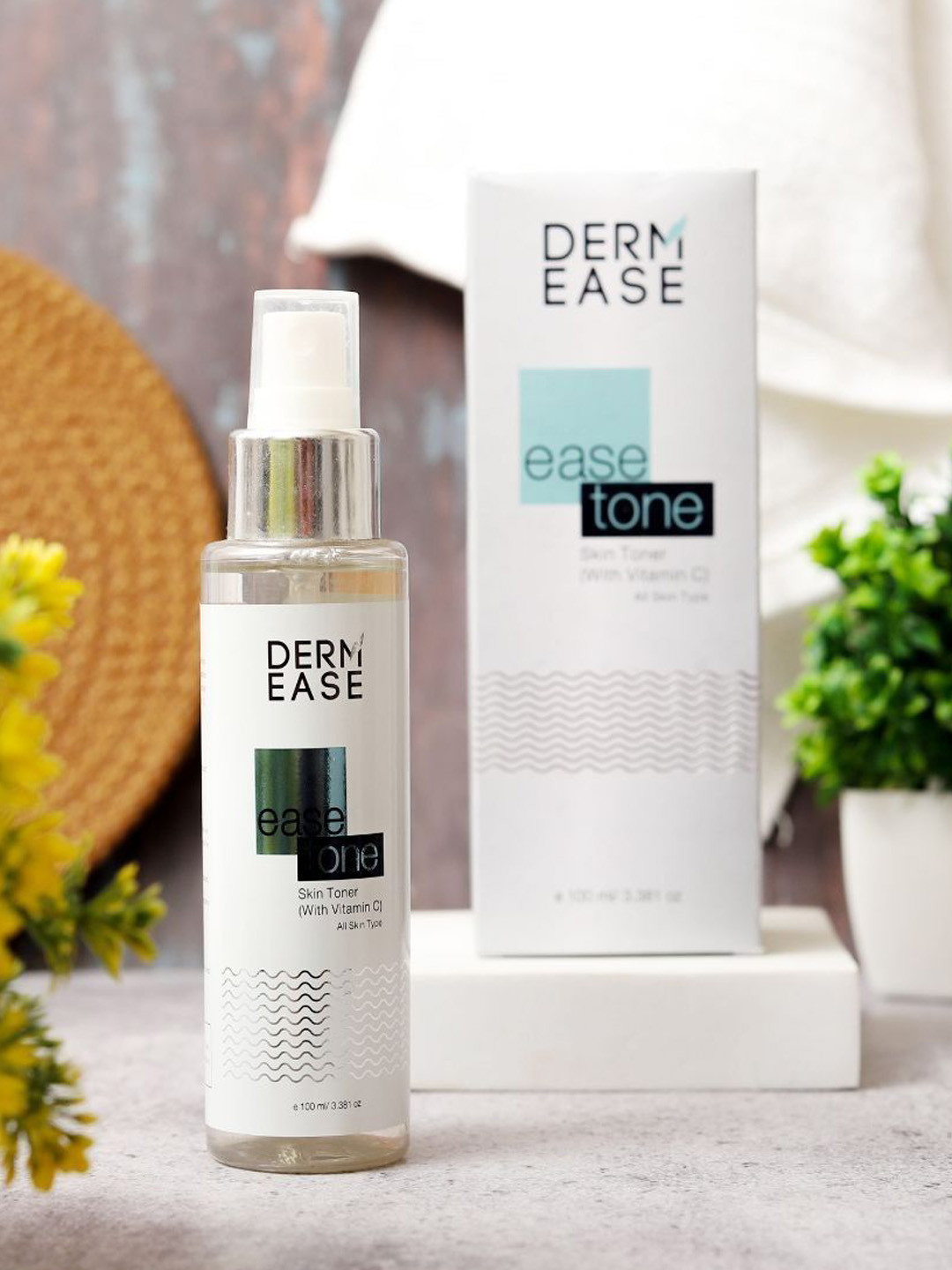 DERMEASE Ease Tone Skin Toner With Vitamin C Tightens Pores - 100 ml