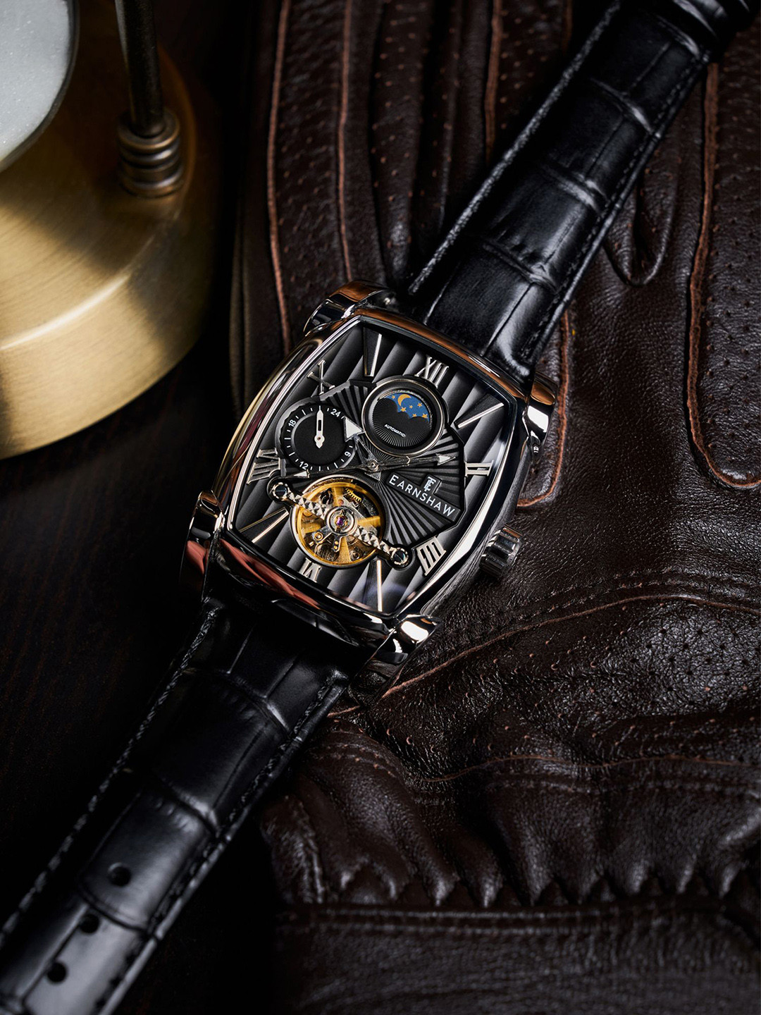 EARNSHAW Men Brass Dial & Leather Straps Analogue Watch ES-8296-01