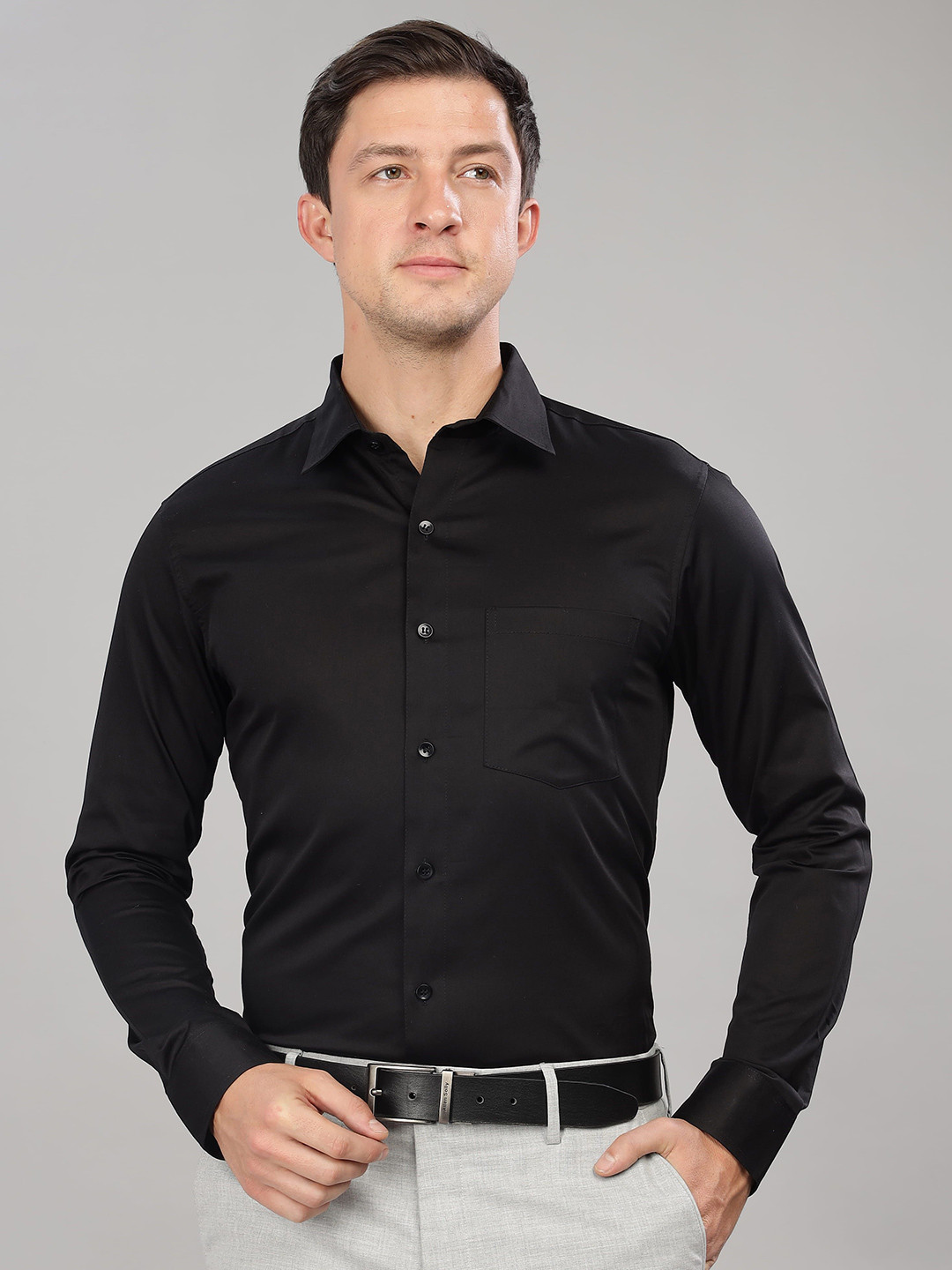 Infinity Trnd Men Comfort Spread Collar Solid Cotton Formal Shirt