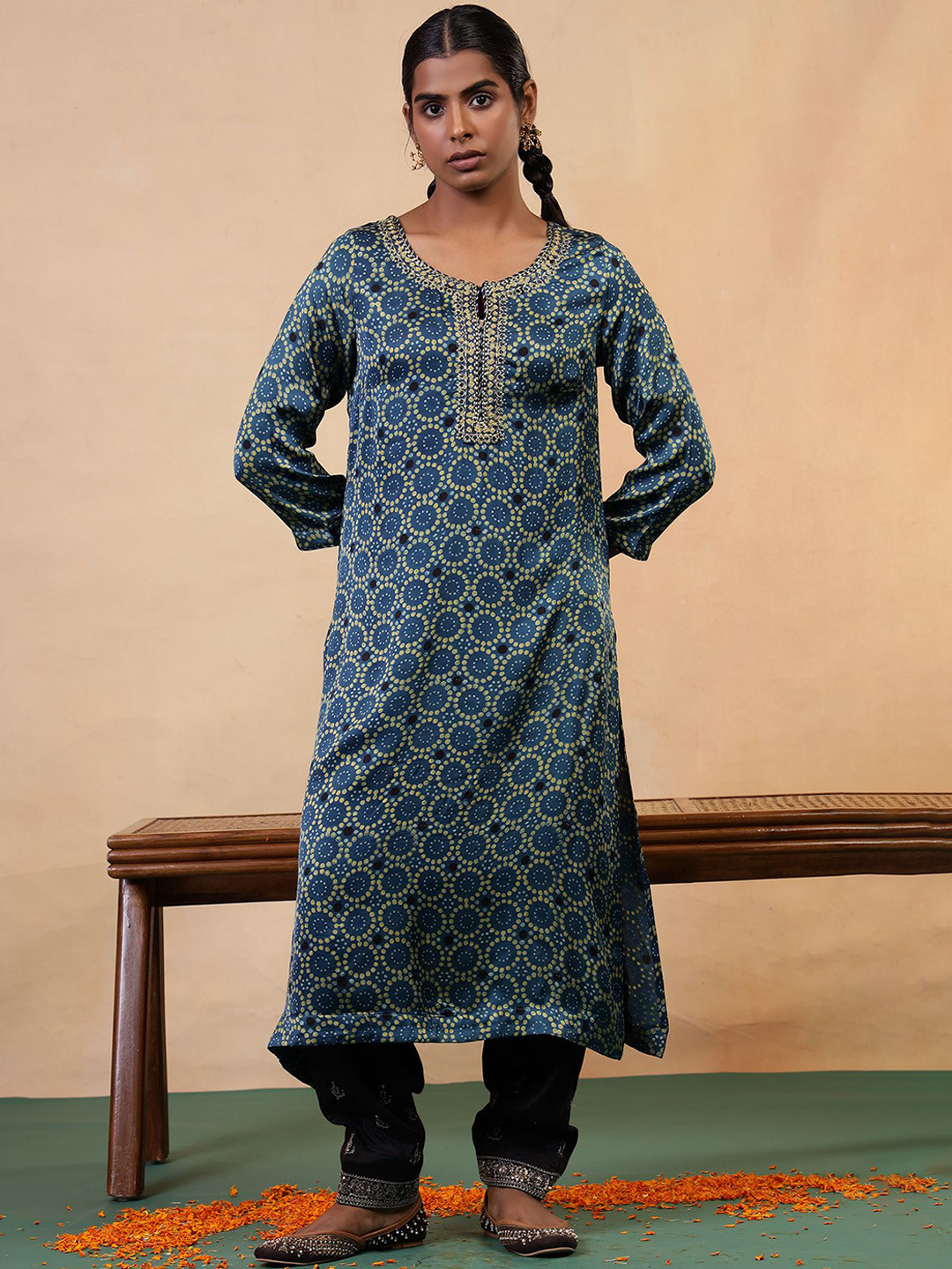Folk Song Women Geometric Printed Indigo Kurta