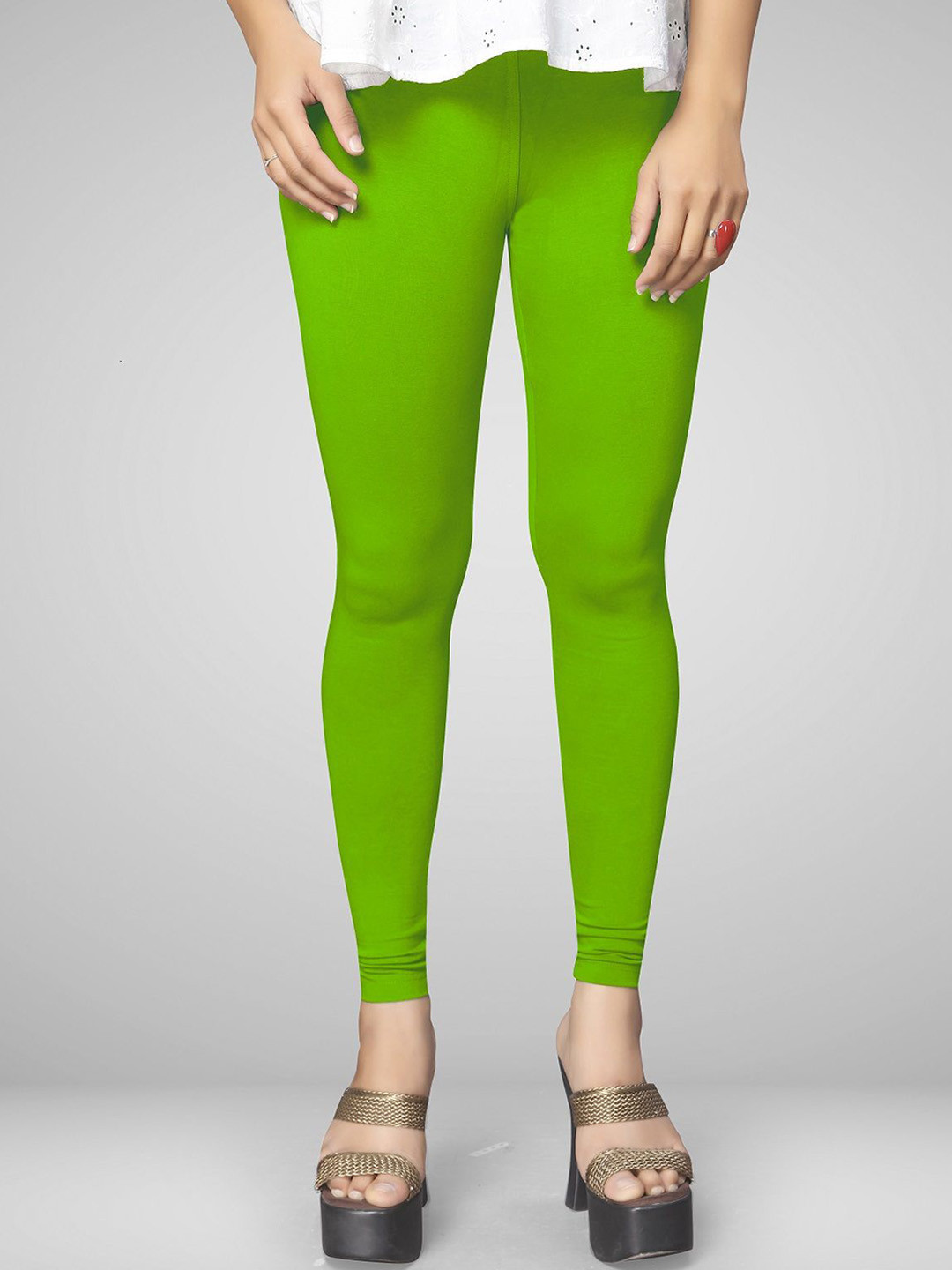 MANTICORE Women Ankle-Length Leggings