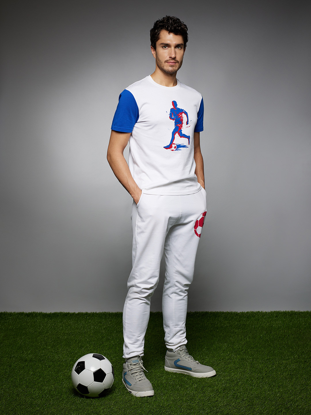 Celio Men White FIFA WC'22 Printed Cotton T-shirt