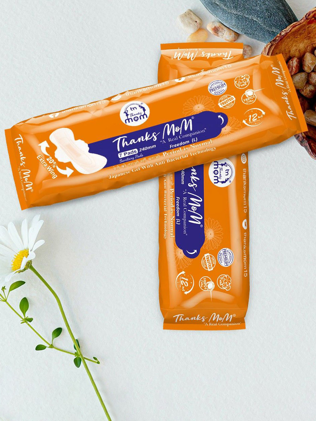 THANKS MOM Pack Of 20 Pure Soft Cotton Pads With Razors - L -7 Pads Each