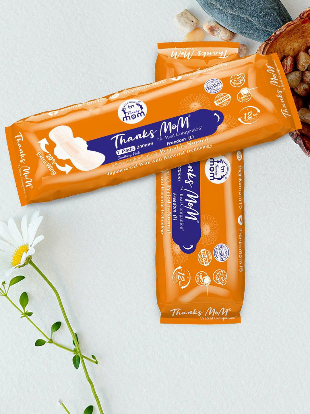 THANKS MOM Pack Of 14 Freedom Soft Cotton Pads With Razors - S -7 Pads Each