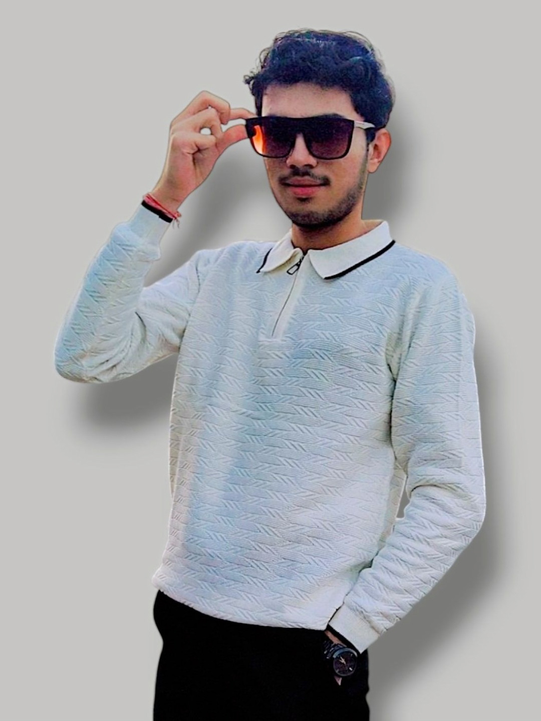 Raimbera Men Striped V-Neck Extended Sleeves Applique T-shirt