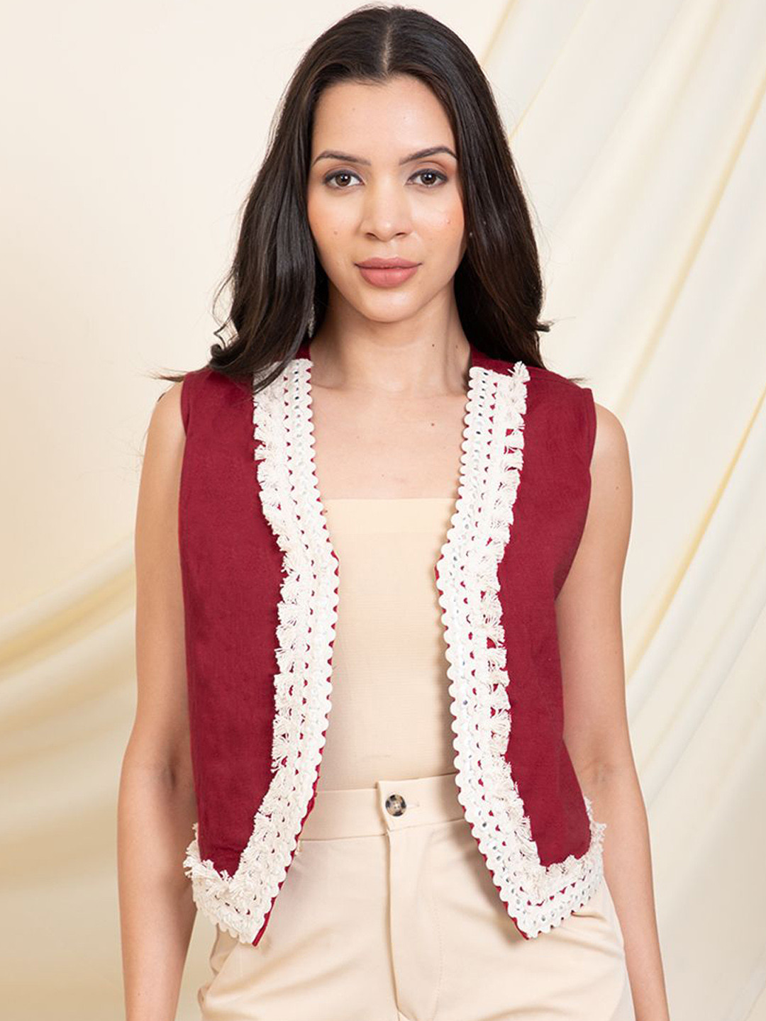 Vibes by Vibes by Deebaco   Lace-Detailed Woven Waistcoat