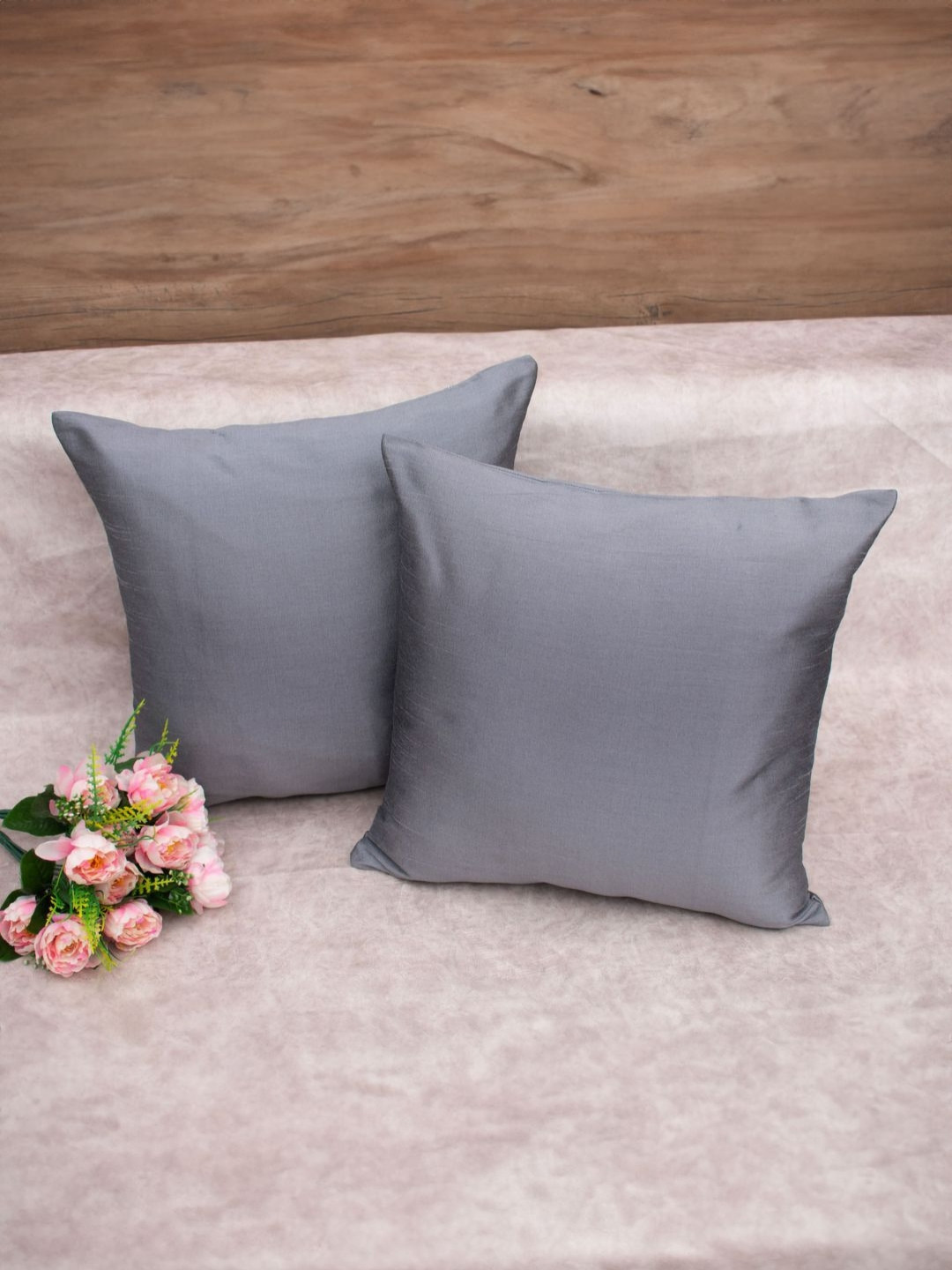 RoyalDeco Grey Set of 2 Square Cushion Covers