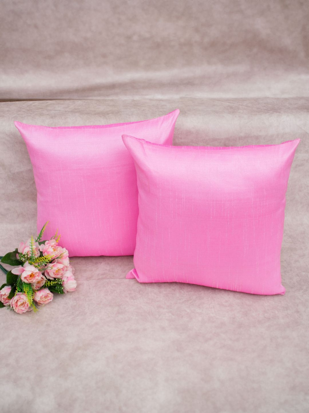 RoyalDeco Pink Set of 2 Square Cushion Covers