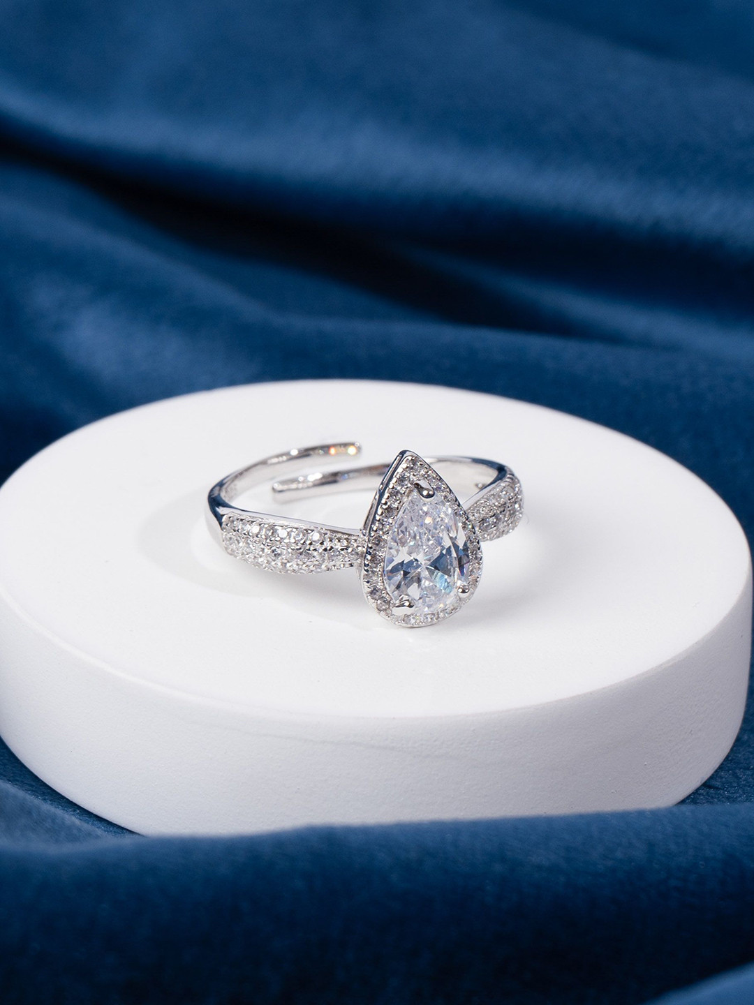 GLYTERS Silver-Plated Stone-Studded Adjustable Finger Ring