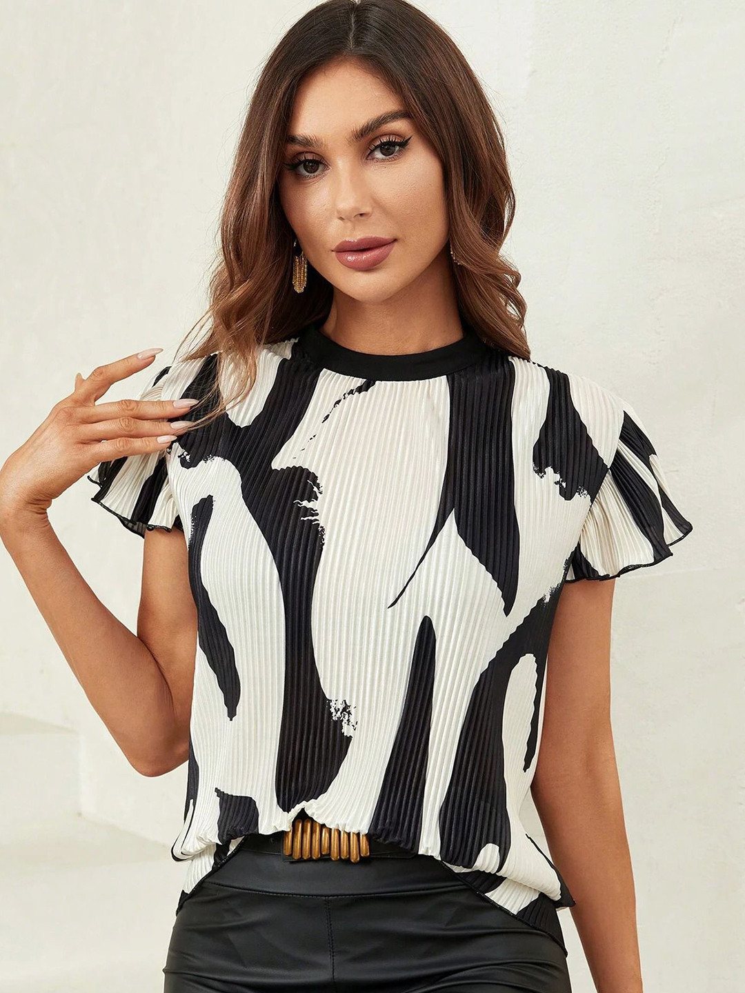 Stylecast X Slyck Printed Pleated Top