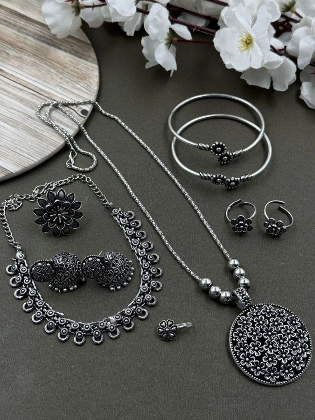NAMAN ARTS Mahira Silver Plated Oxidised Jewellery Set