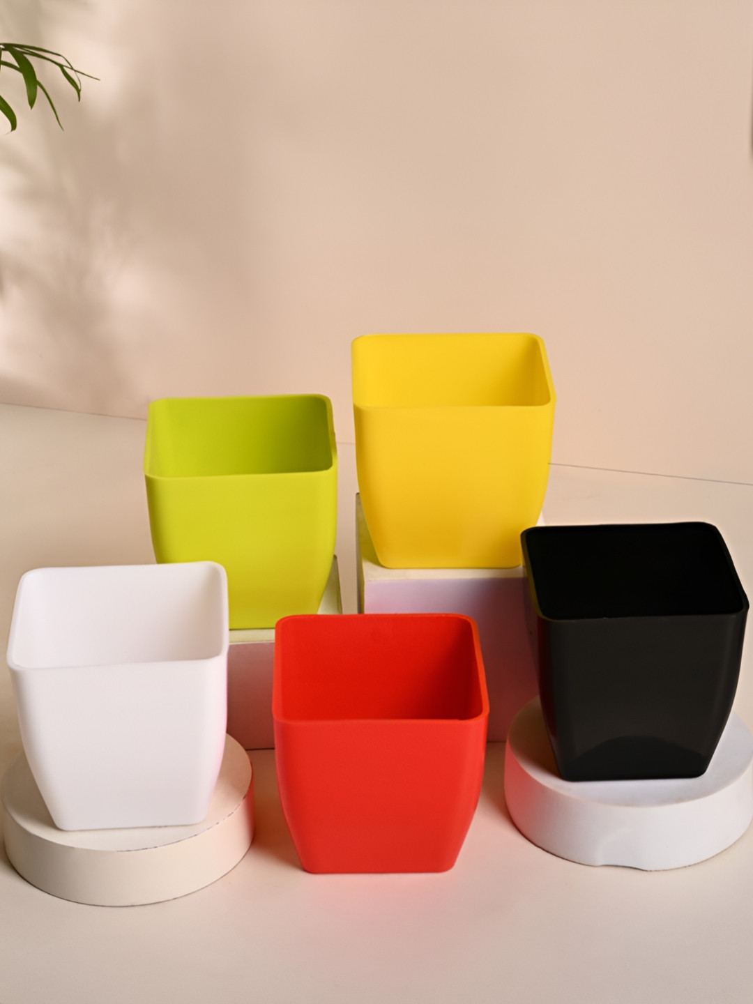 Floweraura Red & Black 5 Pieces Blossom Planters Pot