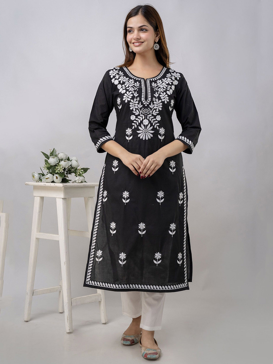 Amudee Fashion Women Floral Embroidered Regular Chikankari Pure Cotton Kurta with Trousers
