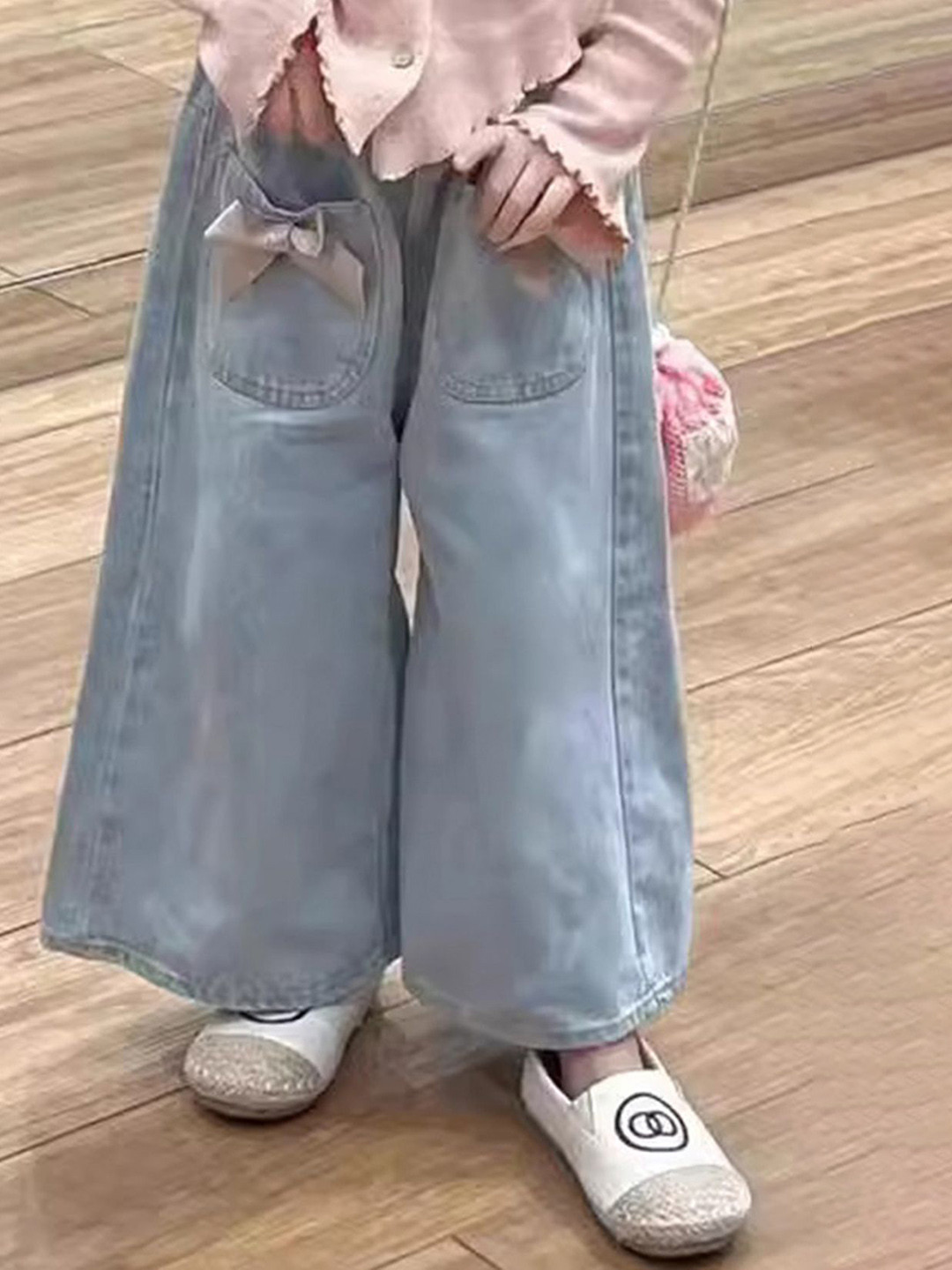 FOREVER FRIDAY Girls Low Distress Light Fade Jeans