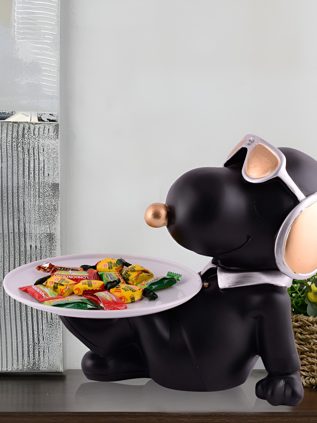 Zart Dog Black Polyresin Glossy Home Office Medium Showpiece - 7 Inches