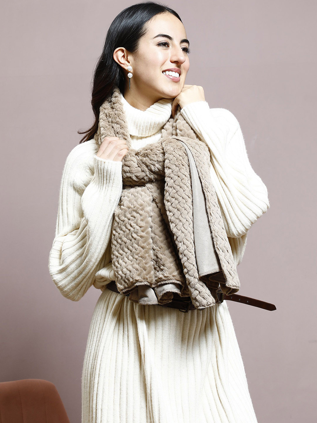 Athena Women Merino Wool Muffler