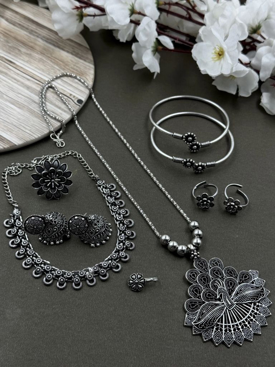NAMAN ARTS Mahira Silver Plated Oxidised Jewellery Set