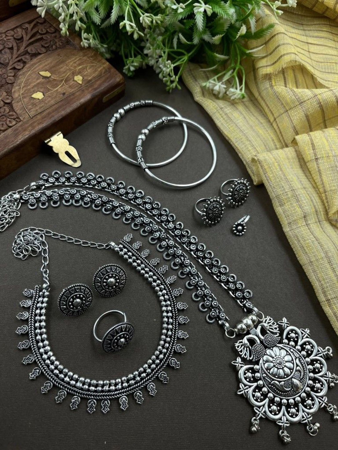 NAMAN ARTS Nupoor Silver Plated Oxidised Jewellery Set