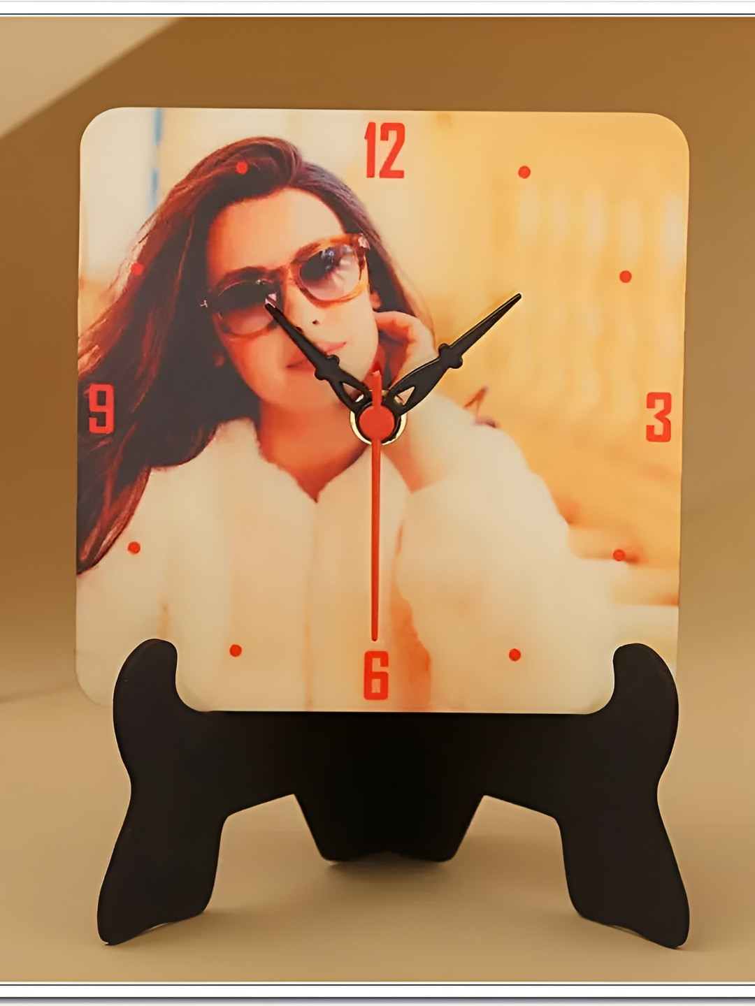 fnp Personalised MDF Large Display 2 Pcs Square Battery Analogue With Stand Table Clock