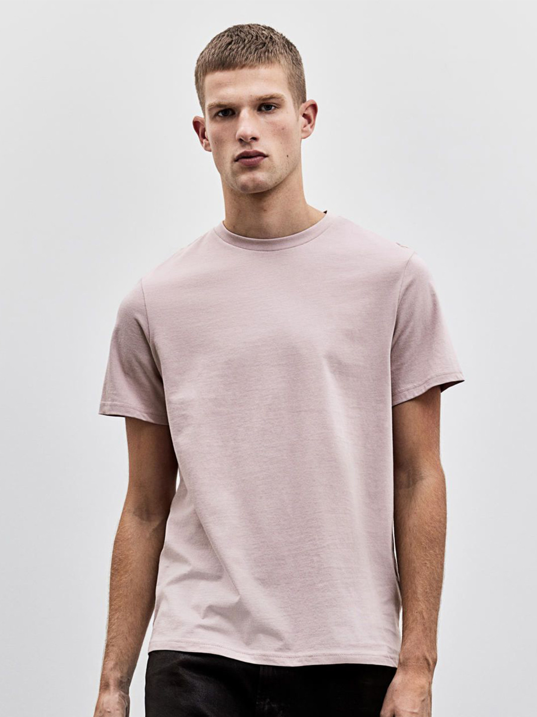 H&M  Regular Fit Round-neck T-Shirt